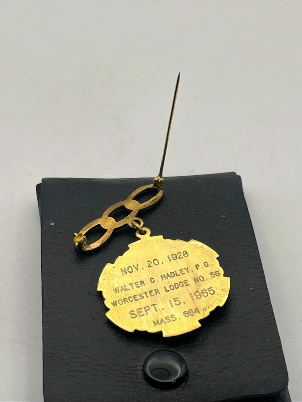 IOOF Order of Odd Fellows 50 year Gold Tone Enamel pin w case vintage MA
